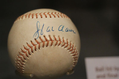 A Great King of Baseball: Hank Aaron